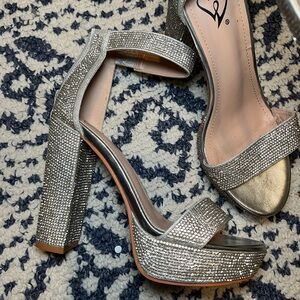 Windsor Shimmering Silver Platform Heels